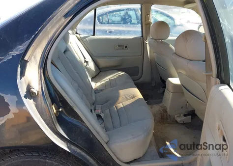 1996 Nissan Altima Xe/Gxe/Se/Gle z USA, uszkodzony, nr VIN 1N4BU31D5TC122944